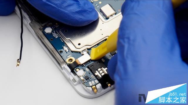 小米Max2内部做工拆解怎么样？小米Max2拆机全过程评测图解