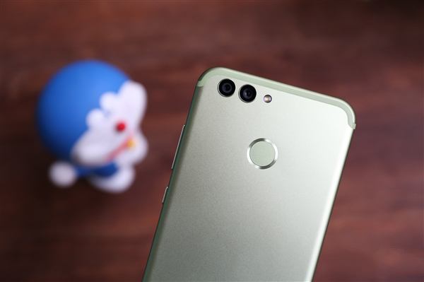华为Nova2和金立S10哪个值得买？华为Nova2和金立S10详细区别对比评测