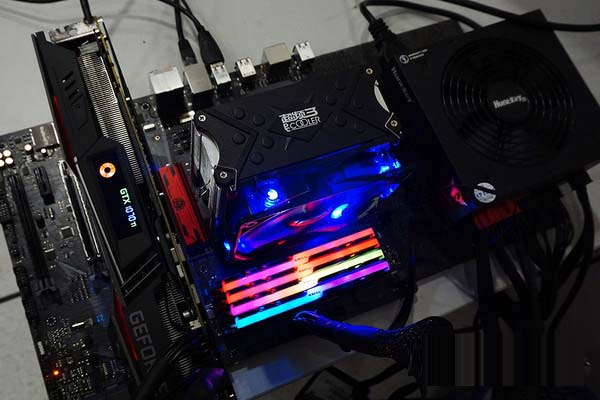 i5 7500和i3 8100哪个好 i3-8100对比i5-7500评测