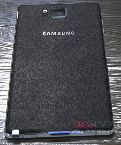 三星GALAXY Note 4真机曝光 金属边框设计
