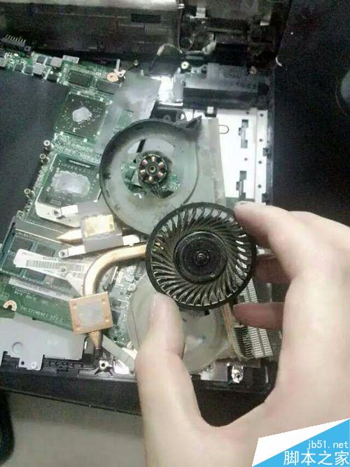 菜鸟如何电脑拆机清灰