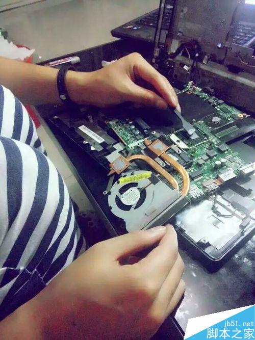 菜鸟如何电脑拆机清灰