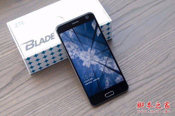 360N5和中兴Blade V8哪个值得买？中兴Blade V8与360手机N5全面区别对比评测图解