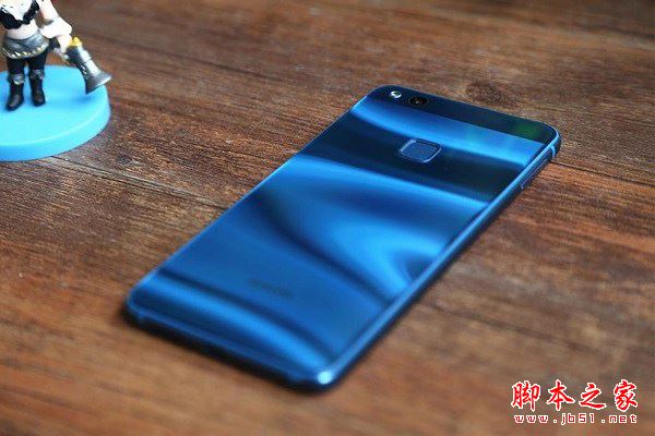 华为nova青春版和华为nova有什么不同？华为nova标准版和青春版全面区别对比评测
