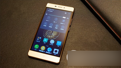 坚果手机、红米note2、魅蓝note2、中兴威武3哪个好4