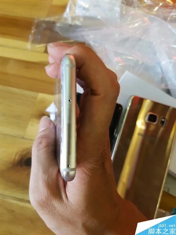 三星Note 7真机抢先开箱！三色亮相、金属出众、超高屏占比