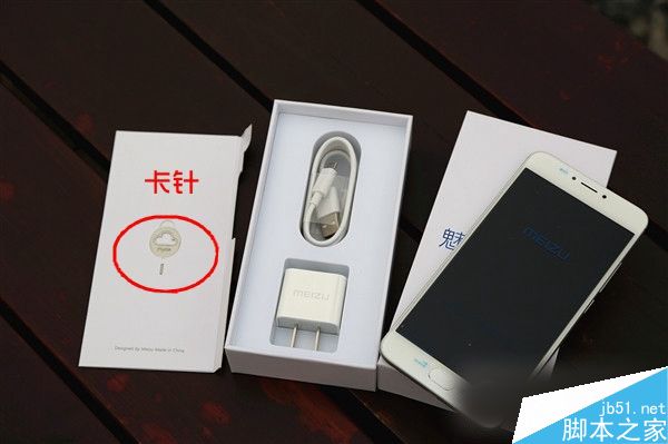 魅蓝note3怎么装卡 魅蓝note3 sim卡安装图文教程