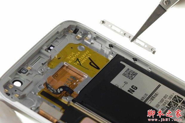 三星S7 Edge做工如何 三星S7 Edge拆解评测