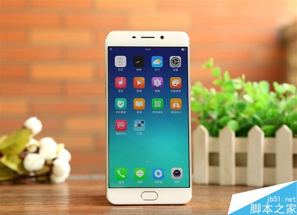 更喜欢哪个？金色/玫瑰金OPPO R9对比图赏