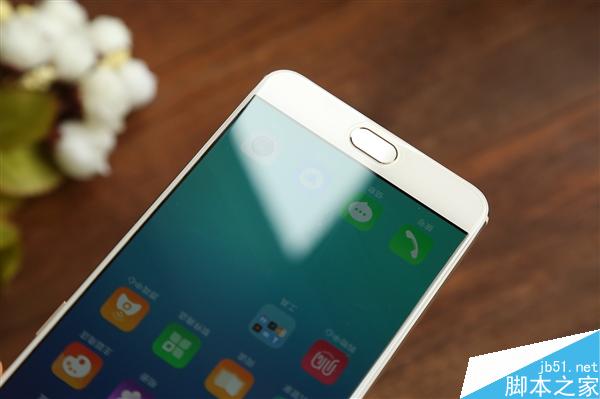 更喜欢哪个？金色/玫瑰金OPPO R9对比图赏