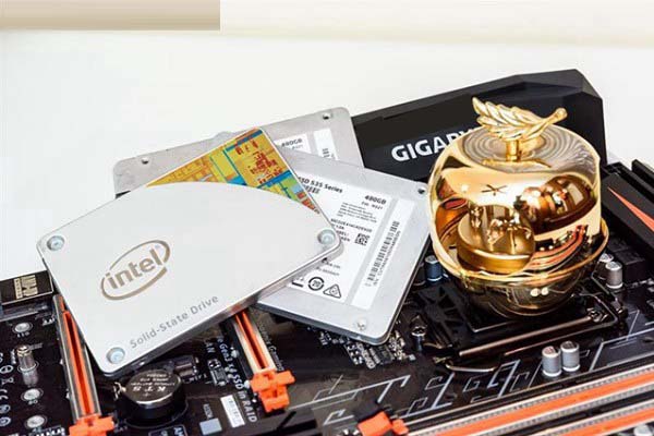 HDD、SSD、SSHD的区别与优缺点对比