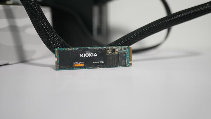 铠侠EXCERIA RC10系列500GNVMe固态硬盘开箱体验