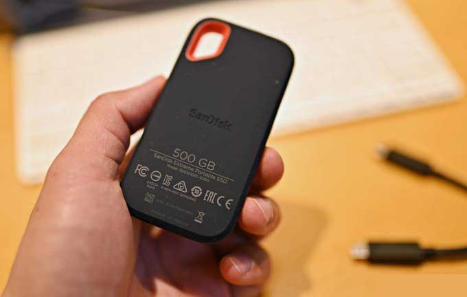 550m/s，移动硬盘中的战斗机：闪迪E60开箱