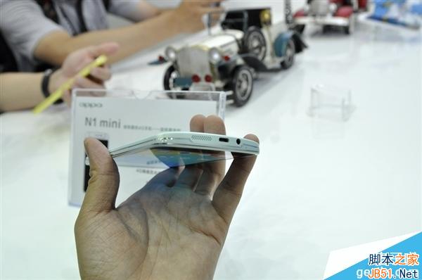 OPPO N1 mini真机抢鲜看：闪亮