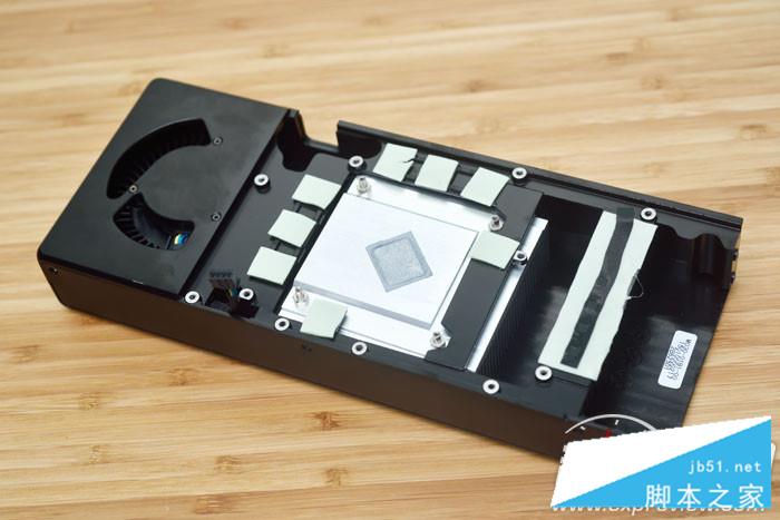 讯景RX 470黑狼进化显卡评测：与RX 480性能差距有多大？