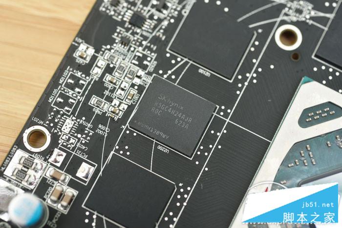 讯景RX 470黑狼进化显卡评测：与RX 480性能差距有多大？