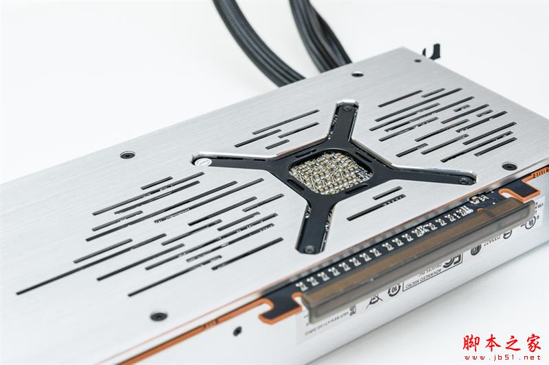 AMD RX Vega 64水冷最深测试