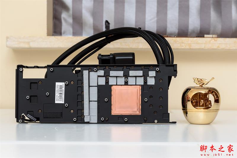 AMD RX Vega 64水冷最深测试