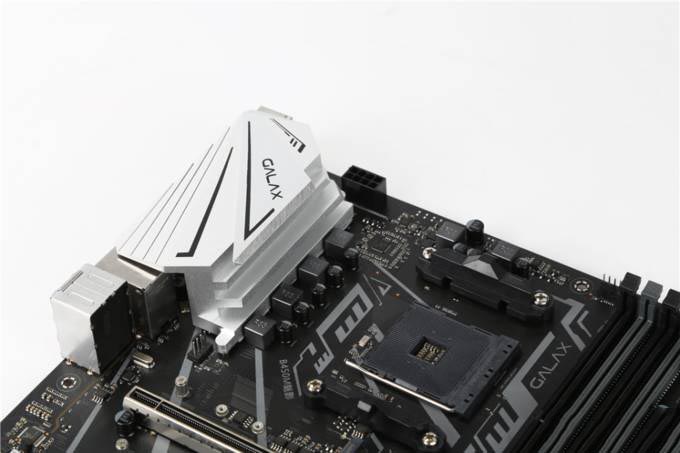 真入门甜品卡，影驰GTX 1650 Ultra骁将装机实测