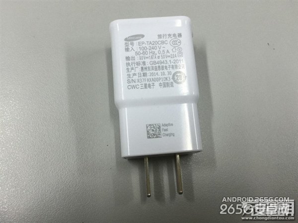 Galaxy S6国行充电器拆解：充电很快哟