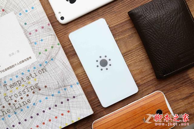 iPhone也能无线充电？WiPack无线充电移动电源真牛叉