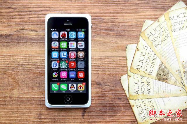 iPhone也能无线充电？WiPack无线充电移动电源真牛叉