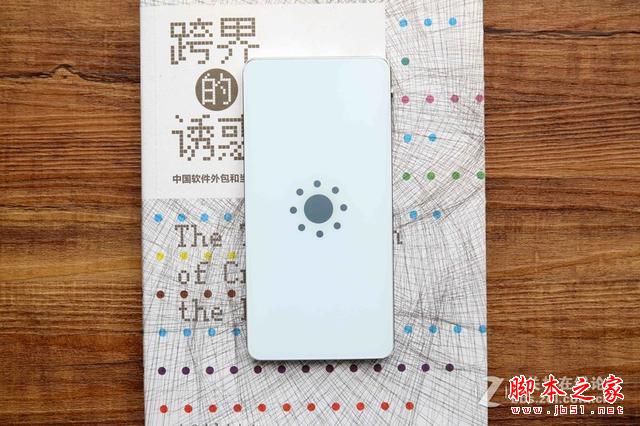 iPhone也能无线充电？WiPack无线充电移动电源真牛叉