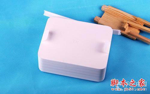 新小米路由器开箱 千兆网路支持6TB硬盘