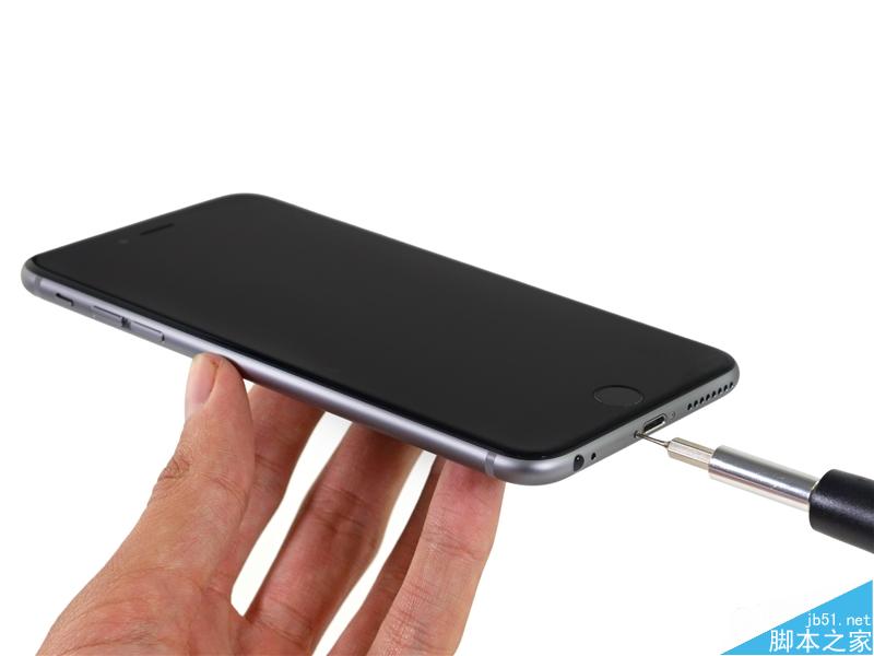 iPhone 6S Plus完全拆解：CPU内存闪存全变了！
