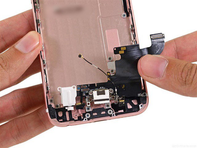 iPhone 6s做工怎么样 iPhone6s玫瑰金拆机图解评测