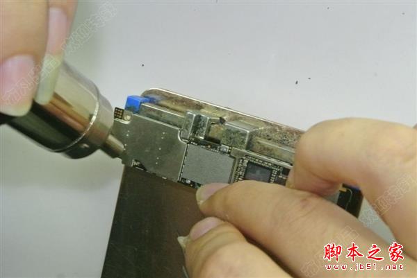 太牛了！把iPhone 6 Plus从16G手动升级到128G