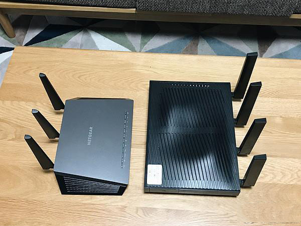 经典继续，网件R7000升级款R7000P AC2300路由器开箱&简单测试