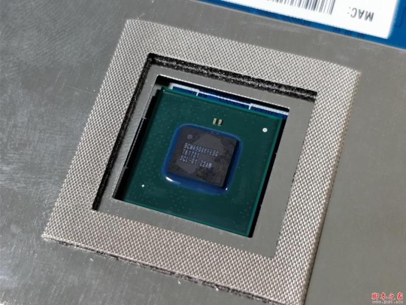 华硕 RT-AC86U 路由器拆解评测