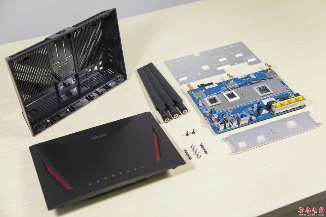 华硕 RT-AC86U 路由器拆解评测