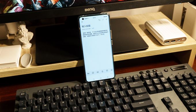 104键位，TTC红轴，可有线可无线也可蓝牙:TT G521飞行家三模机械键盘