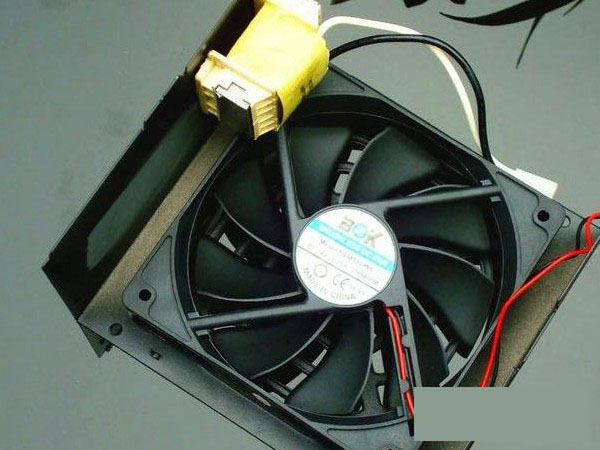 电脑电源主动式PFC和被动式PFC有什么区别？