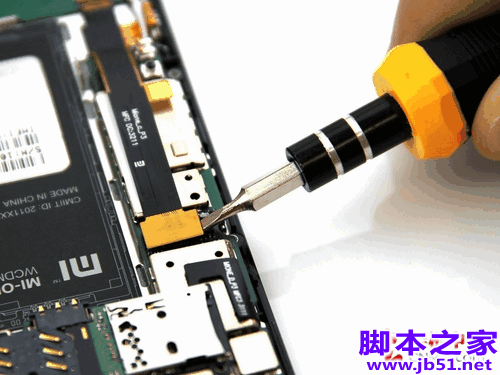 芯片级大肢解 小米手机最详细拆机解析 