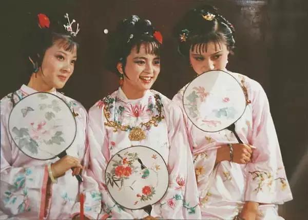 30年前的剧照，真正的5毛特效，却每一张都能入画