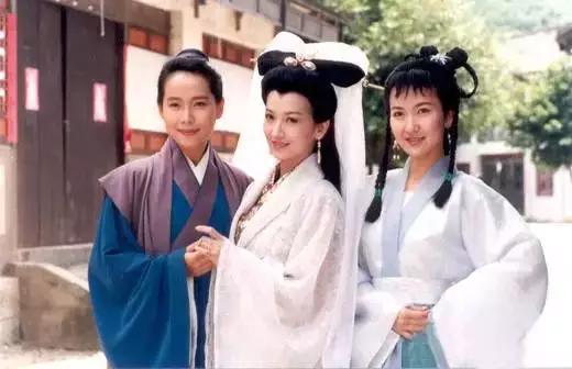 30年前的剧照，真正的5毛特效，却每一张都能入画