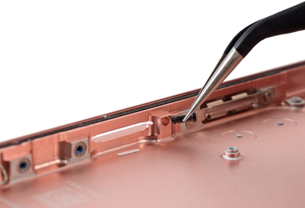 iPhone7 Plus做工如何？iPhone7 Plus拆机图解