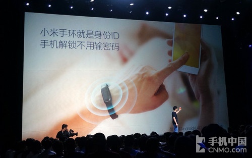 小米手环评测：真以为只是个手环而已？ 