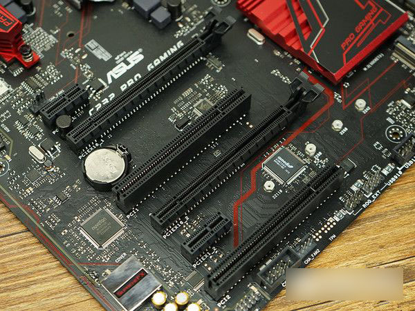 B150和C232哪个好 C232和B150主板区别对比