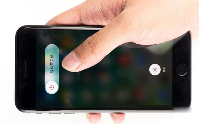 iPhone7 Plus后盖怎么打开 iPhone7 Plus拆后盖图文教程