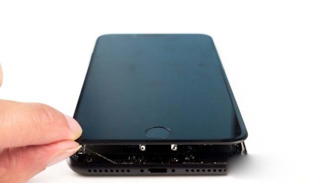 iPhone7 Plus后盖怎么打开 iPhone7 Plus拆后盖图文教程