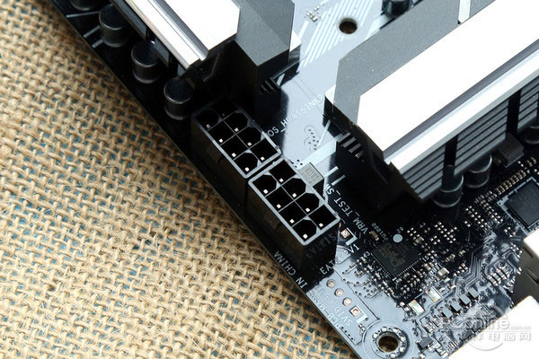ASUS Z270-WS