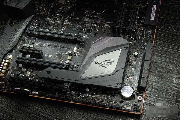 ROG M9E