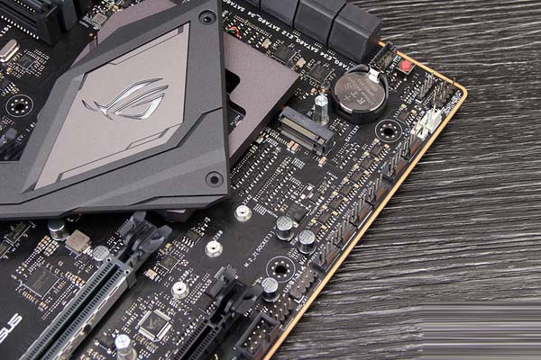 ROG M9E