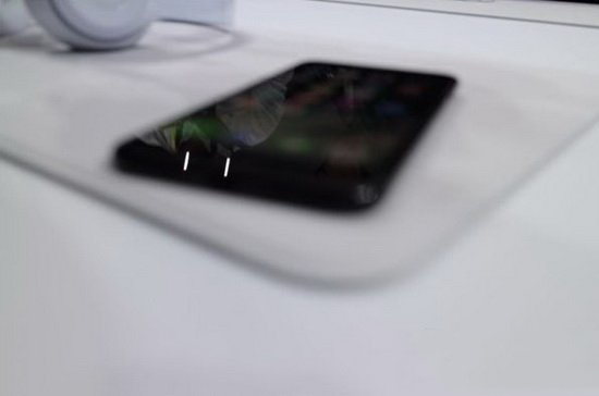 iphone7亮黑色好还是磨砂黑好 iphone7亮黑色和磨砂黑对比区别3