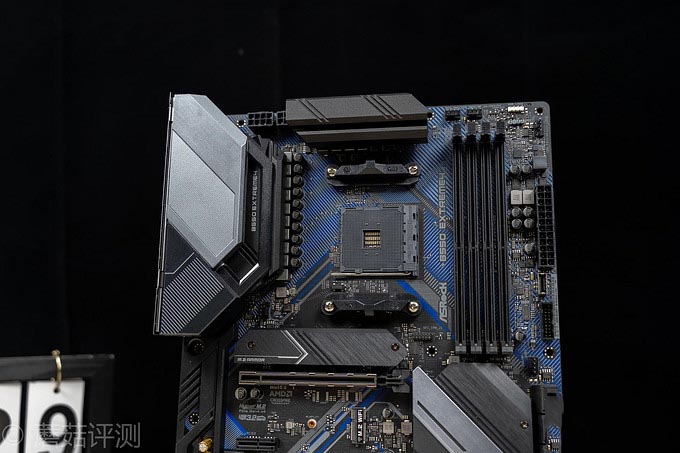 一块性价比超高的B550主板、华擎（ASRock）B550 Extreme4极限玩家主板 评测