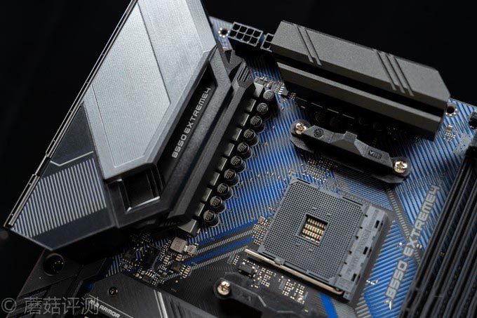 一块性价比超高的B550主板、华擎（ASRock）B550 Extreme4极限玩家主板 评测